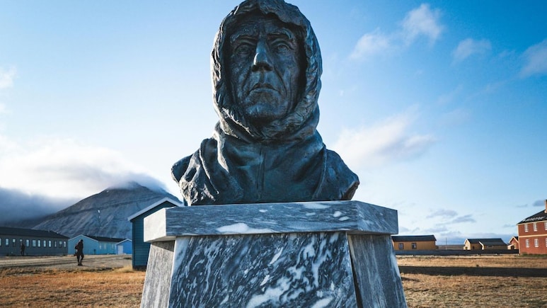 This Arctic Town Has The World's Northernmost Brewery And A Ban On Death This Arctic Town Has The World's Northernmost Brewery And A Ban On Death