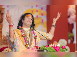 अनिरुद्धाचार्य का विवादित बयान: महिलाओं के चरित्र पर टिप्पणी ने छेड़ दी बहस! जानें क्या है पूरा मामला