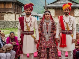 Strange Wedding: दोन सख्ख्या भावांनी केलं एकाच मुलीशी लग्न, कारण वाचून डोक्याला माराल हात! Strange Wedding: दोन सख्ख्या भावांनी केलं एकाच मुलीशी लग्न, कारण वाचून डोक्याला माराल हात!