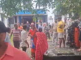 झारखंड: चेक डैम में नहाने गए एक ही गांव के चार युवकों की डूबने से मौत, गांव में मचा कोहराम झारखंड: चेक डैम में नहाने गए एक ही गांव के चार युवकों की डूबने से मौत, गांव में मचा कोहराम