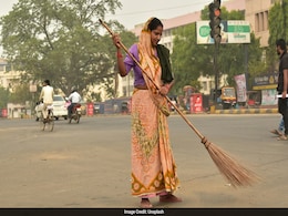 Gurugram's Missing Maids and Sanitation Workers Linked to Immigration Crackdown: Reports Gurugram's Missing Maids and Sanitation Workers Linked to Immigration Crackdown: Reports