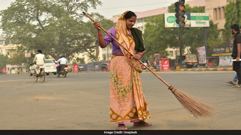 Gurugram's Missing Maids and Sanitation Workers Linked to Immigration Crackdown: Reports Gurugram's Missing Maids and Sanitation Workers Linked to Immigration Crackdown: Reports