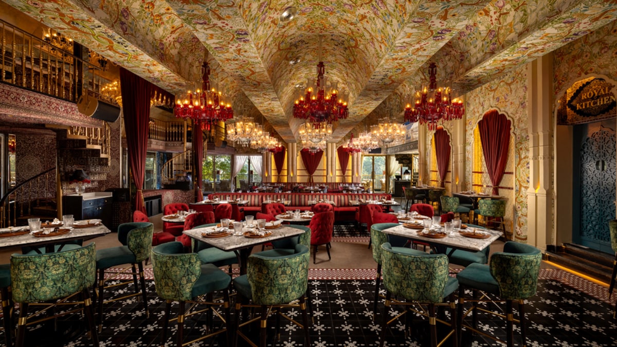 Qavalli, Nehru Place Offers An Opulent Escape Into India's Regal Culinary Past