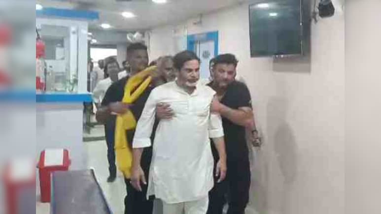 आरा में रैली के दौरान प्रशांत किशोर की अचानक बिगड़ी तबीयत, अस्पताल में कराया गया भर्ती