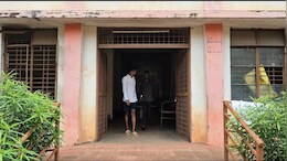 शिवपुरी आईटीआई में 15 दिन से ठप पढ़ाई, ट्रांसफार्मर फेल होने से बिजली गुल, छात्र परेशान
