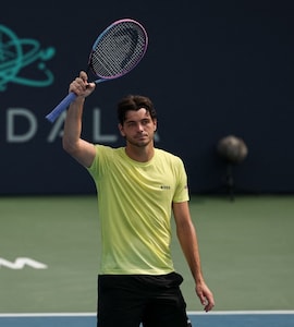 Taylor Fritz Banishes Brain Freeze To Advance Into ATP Toronto Semi-Finals