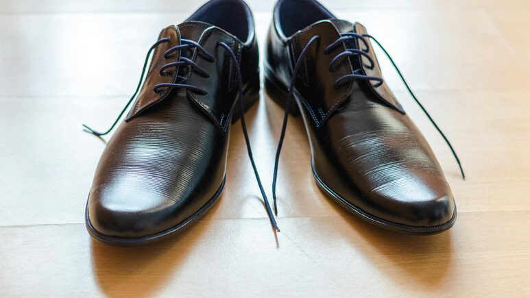 2000 रुपए में अगर मिलेंगे ये Mens Shoes, तो कोई क्यों छोड़ेगा, स्टाइल के साथ देंगे पैरों को आराम 2000 रुपए में अगर मिलेंगे ये Mens Shoes, तो कोई क्यों छोड़ेगा, स्टाइल के साथ देंगे पैरों को आराम