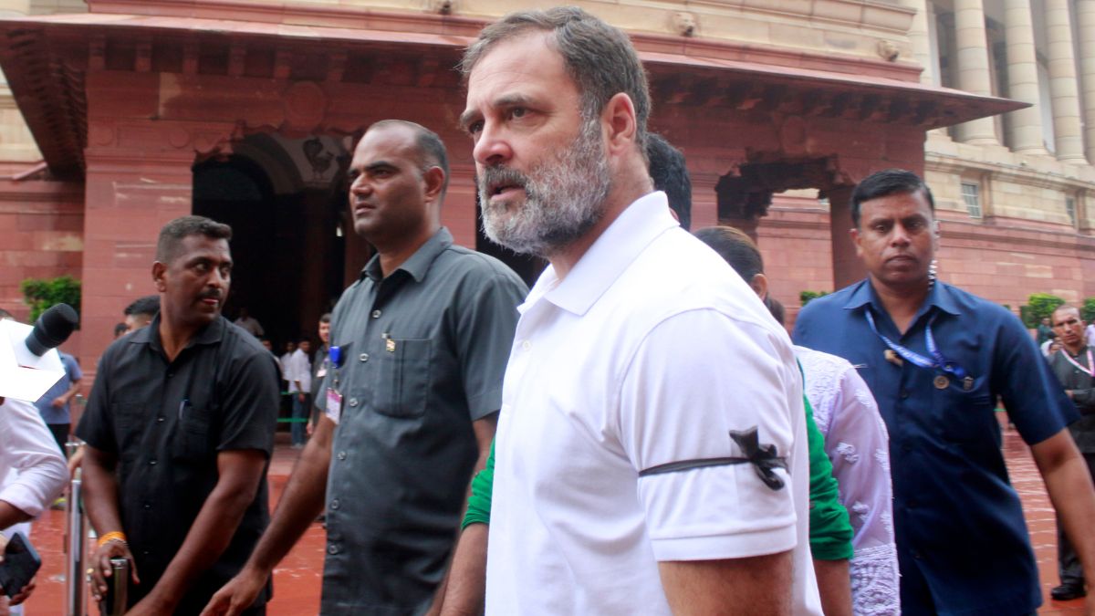 राहुल गांधी का दावा- चुनाव में गड़बड़ी के 100% सबूत हैं; चुनाव आयोग ने 'आधारहीन' बताकर दिया तगड़ा जवाब