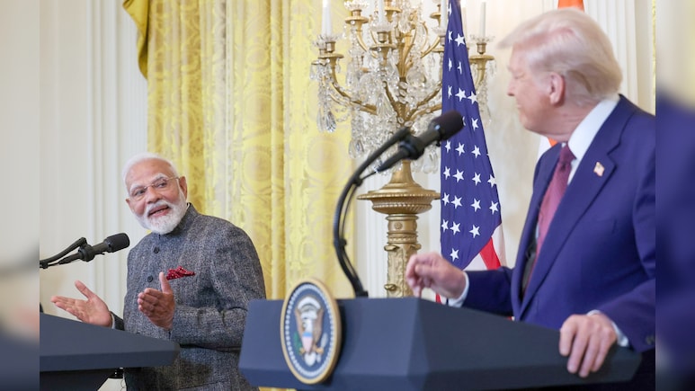 ट्रंप की टैरिफ स्ट्राइक से भारत-अमेरिका ट्रेड डील खटाई में? कब-कैसे पकड़ी रफ्तार; अब आगे क्या? ट्रंप की टैरिफ स्ट्राइक से भारत-अमेरिका ट्रेड डील खटाई में? कब-कैसे पकड़ी रफ्तार; अब आगे क्या?