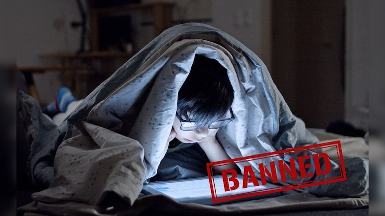25 Apps Banned: केंद्र सरकारचा दणका! ULLU, ALTTसह 25 अश्लील ॲप्सवर बंदी 25 Apps Banned: केंद्र सरकारचा दणका! ULLU, ALTTसह 25 अश्लील ॲप्सवर बंदी