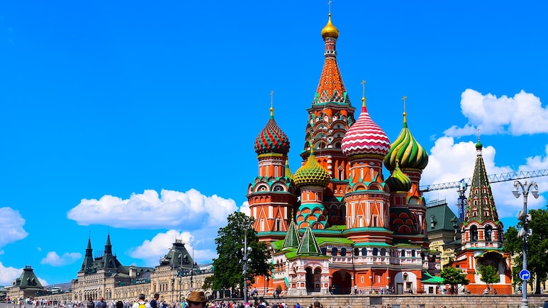 Amid West's Immigration Crackdown, Russia Plans To Hire More Indians