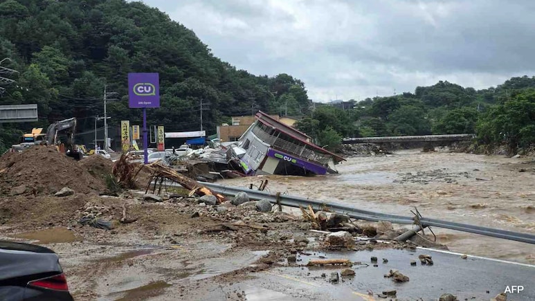 Torrential Rain Kills 18 In South Korea, 9 Missing After Floods, Landslides Torrential Rain Kills 18 In South Korea, 9 Missing After Floods, Landslides
