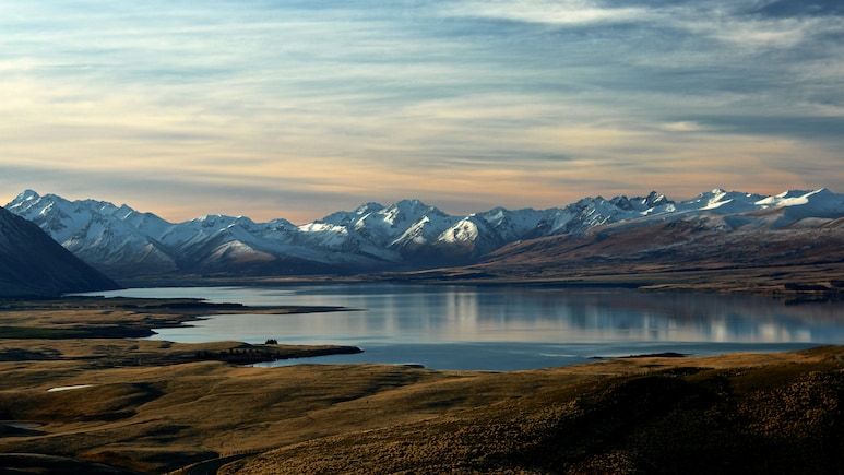 Want To Live And Work In New Zealand? A Visitor Visa Can Help You Do That For Rs 22,000 Want To Live And Work In New Zealand? A Visitor Visa Can Help You Do That For Rs 22,000