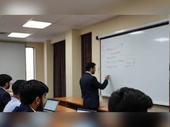 Delhi Top Management College: मैनेजमेंट कोर्स के लिए दिल्ली के ये कॉलेज हैं बेस्ट, कैट स्कोर से होता है एडमिशन
