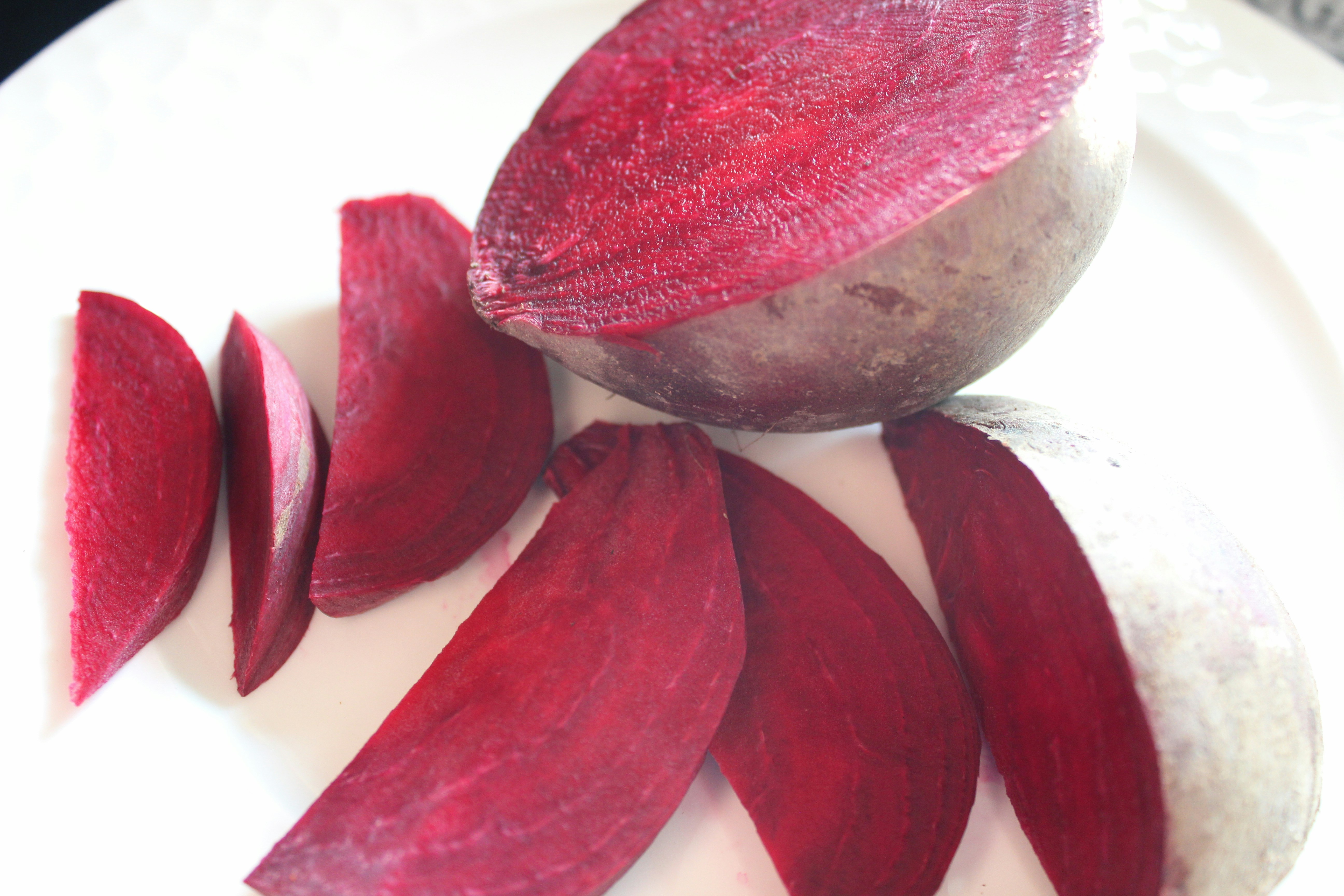 Beetroot Side Effects: चुकंदर किसे नहीं खाना चाहिए? ये 4 लोग बना लें दूरी, नहीं तो पड़ सकता है महंगा