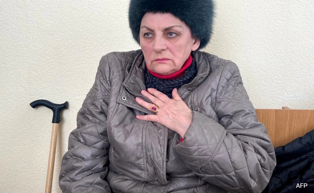 Елегантният 72 годишна руснак сложи ръка на сърцето си когато присъдата