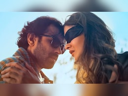 संजय कपूर की बेटी का बॉलीवुड डेब्यू हुआ फेल, फिल्म का अभी तक का कलेक्शन संजय कपूर की बेटी का बॉलीवुड डेब्यू हुआ फेल, फिल्म का अभी तक का कलेक्शन