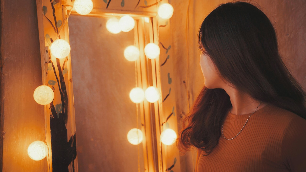 Refresh your wall decor with these 5 funky mirror styles from Amazon Bazaar