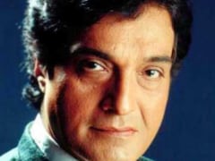 धीरज कुमार को अंतिम विदाई, श्रद्धांजलि देने पहुंचे थे रजा मुराद, दीपक पराशर समेत तमाम करीबी