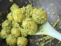 Aloo Lover? This Thecha Aloo Recipe Will Make You An Even Bigger Fan Aloo Lover? This Thecha Aloo Recipe Will Make You An Even Bigger Fan