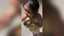 <i>"Itni Mehenat Se..."</i> - Little Girl Goes Viral For Valuing Mom's Cooking