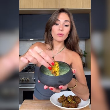 'Looks Amazing' - US-Based Chef Makes Perfectly Crisp Onion Bhajiyas, Impresses Foodies