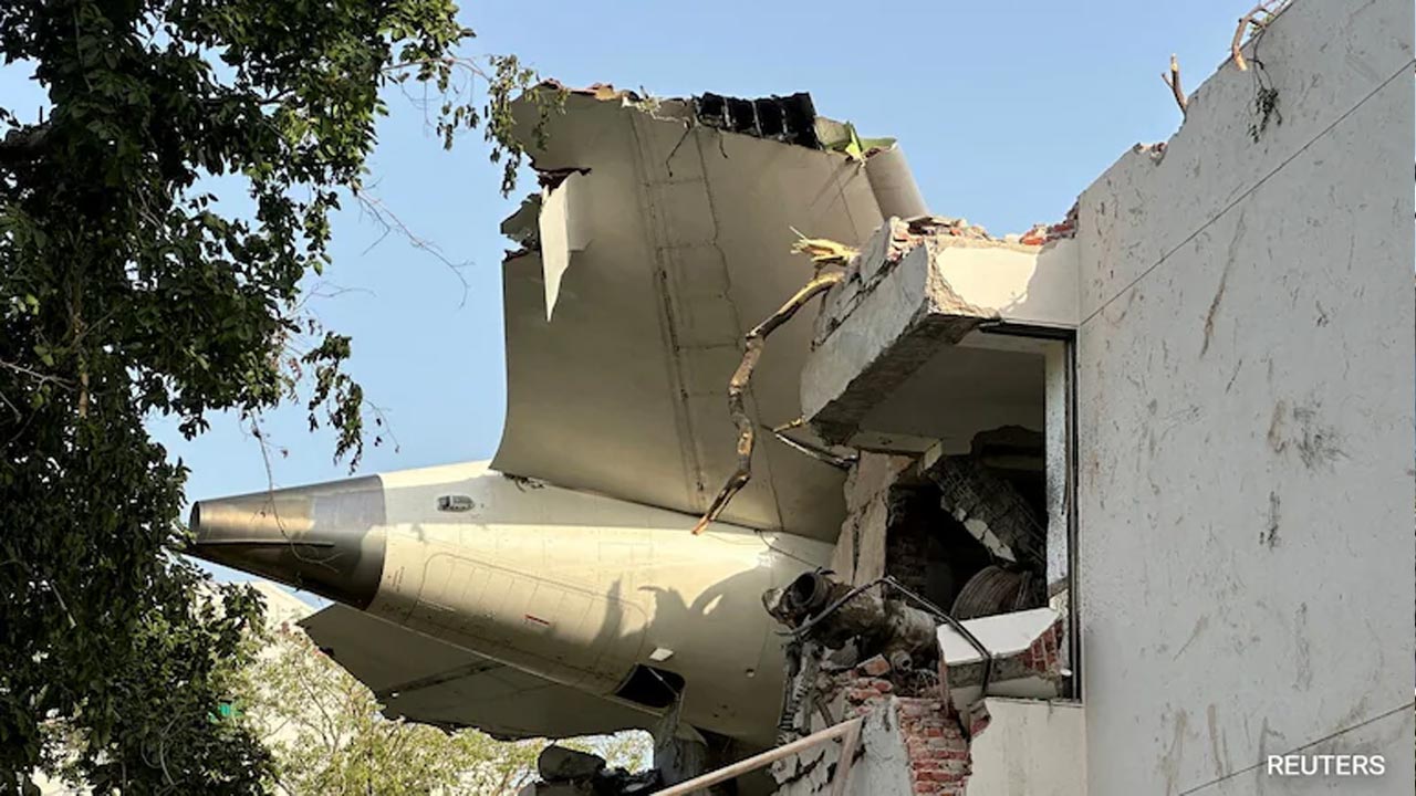 "Continue To Support Probe": Boeing Statement Follows Air India Crash Report