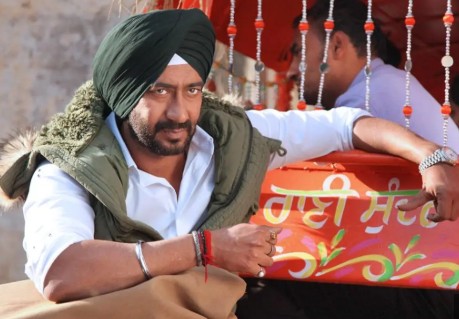 एक बार फिर करण जौहर से टकराएंगे अजय देवगन, केजो से पहले इन मेकर्स से ले चुके हैं टक्कर