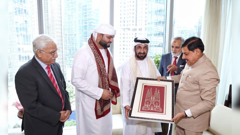 CM Mohan Yadav: UAE पहुंचे सीएम यादव, मोहम्मद यामाहि को दिया एमपी आने का न्यौता