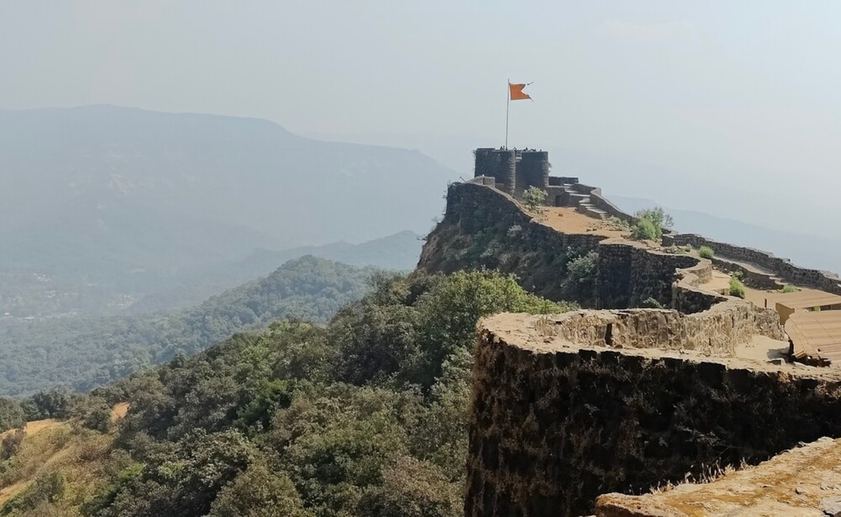 Pratapgad: View of the Chilkhati bastion with the hill ranges and forests in the background Pratapgad: View of the Chilkhati bastion with the hill ranges and forests in the background