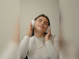 अब कम कीमत में पाएं High Class Audio! बजट में खरीदें JBL से लेकर Sony तक के ये Premium Headphones अब कम कीमत में पाएं High Class Audio! बजट में खरीदें JBL से लेकर Sony तक के ये Premium Headphones