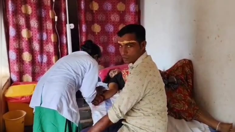 छत्तीसगढ़ के इस गांव में डायरिया का प्रकोप, 6 दिन में 54 मरीज चपेट में आए; स्वास्थ्य विभाग ने लगाया कैंप छत्तीसगढ़ के इस गांव में डायरिया का प्रकोप, 6 दिन में 54 मरीज चपेट में आए; स्वास्थ्य विभाग ने लगाया कैंप