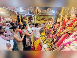 राशि के अनुसार ही करें देवी-देवताओं की पूजा, जानें अपने आराध्य का नाम सिर्फ एक क्लिक में राशि के अनुसार ही करें देवी-देवताओं की पूजा, जानें अपने आराध्य का नाम सिर्फ एक क्लिक में