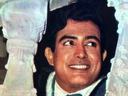 इस एक्ट्रेस को रोता नहीं देख पाए थे संजीव कुमार, लगाना चाहते थे गले, लेकिन... इस एक्ट्रेस को रोता नहीं देख पाए थे संजीव कुमार, लगाना चाहते थे गले, लेकिन...