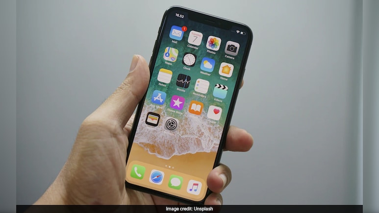 Apple To Resist 'Sanchar Saathi' Order Amid Political Outcry: Report