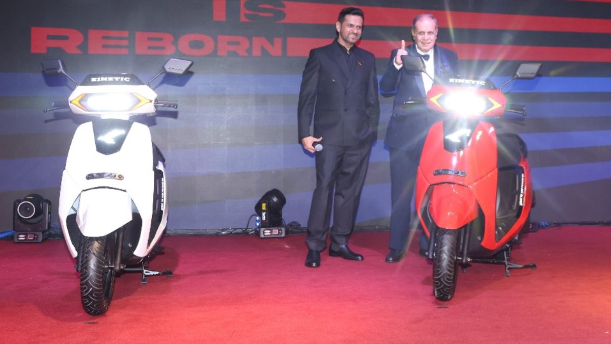 Kinetic DX EV: स्मार्ट फीचर्स, 116 Km तक रेंज के साथ इलेक्ट्रिक अवतार में लौट आया ओल्ड स्कूल Kinetic स्कूटर