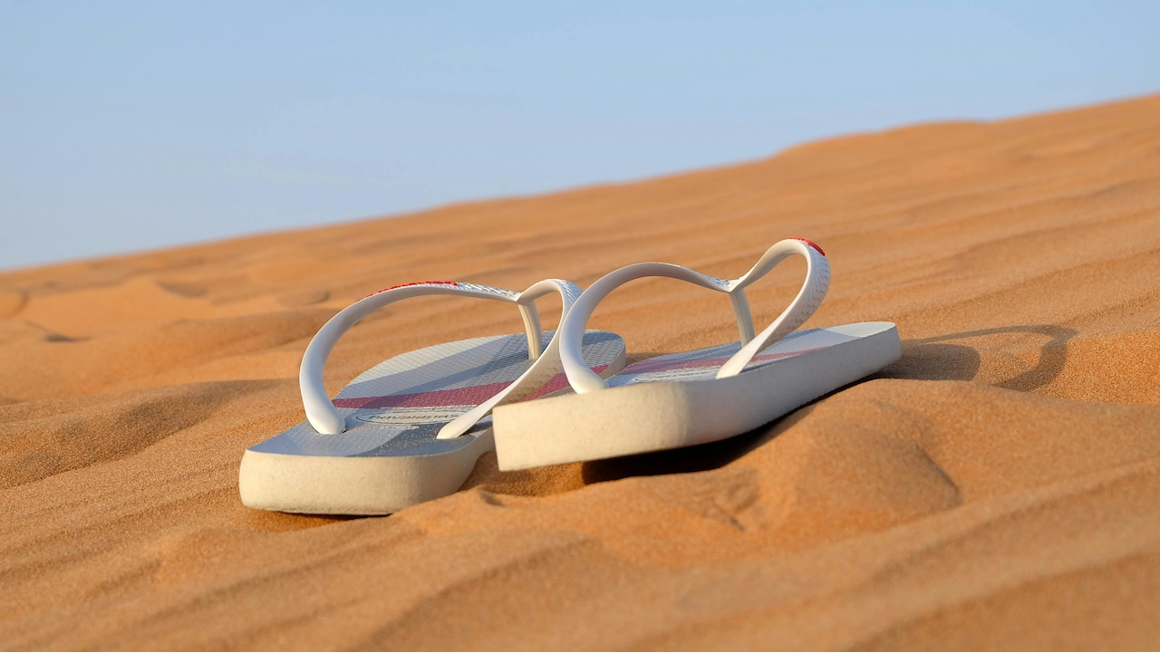 Slippers That Works Well For The Monsoon Season