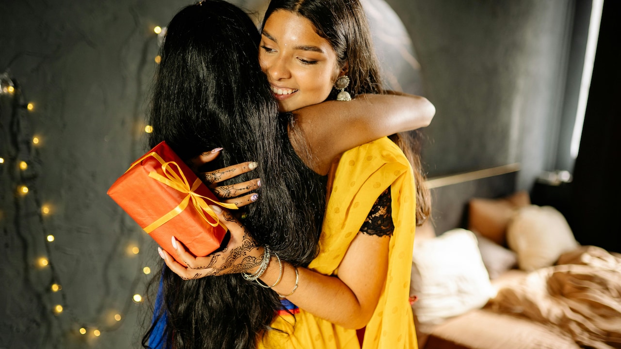 Make this Raksha Bandhan sweeter with Flower Aura gift sets on Myntra