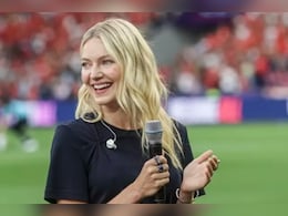 "Mermaids Do Exist": Norwegian Singer's Performance At Women's Euro Is Viral "Mermaids Do Exist": Norwegian Singer's Performance At Women's Euro Is Viral