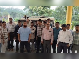 सागर में ग्रामीण सड़क विकास प्राधिकरण के GM पर अभद्रता का आरोप, महिला कर्मचारी बोलीं- करते हैं गाली-गलौज सागर में ग्रामीण सड़क विकास प्राधिकरण के GM पर अभद्रता का आरोप, महिला कर्मचारी बोलीं- करते हैं गाली-गलौज