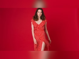 मॉनसून में आया पोलका फिर फैशन में, हर टाइम का रहा है ये सदाबहार स्टाइल मॉनसून में आया पोलका फिर फैशन में, हर टाइम का रहा है ये सदाबहार स्टाइल