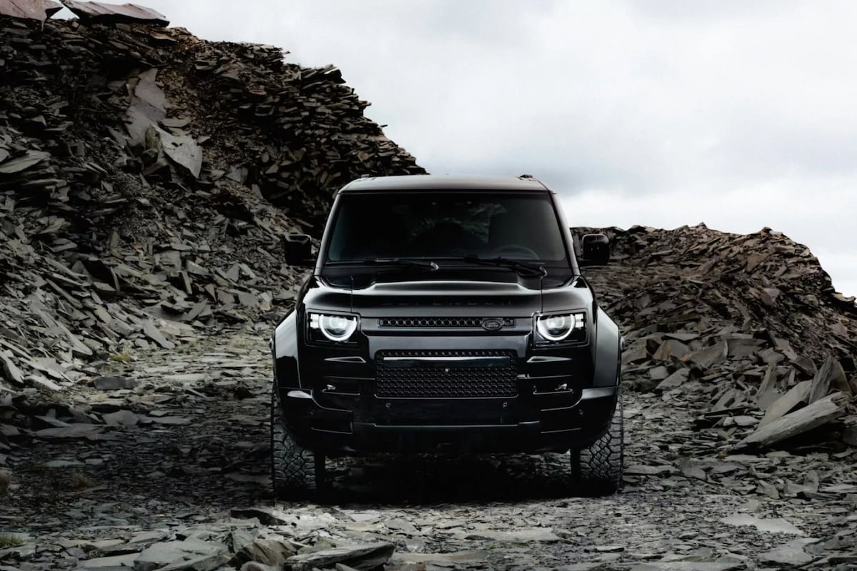 Land Rover's Darkest Defender Gets 626 HP- Still Not Enough To Beat ...