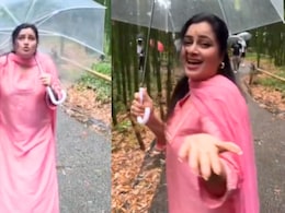 Navneet Rana Dance: 'किसी के हात ना आयेगी ये लडकी...', नवनीत राणांचा डान्स VIDEO व्हायरल Navneet Rana Dance: 'किसी के हात ना आयेगी ये लडकी...', नवनीत राणांचा डान्स VIDEO व्हायरल