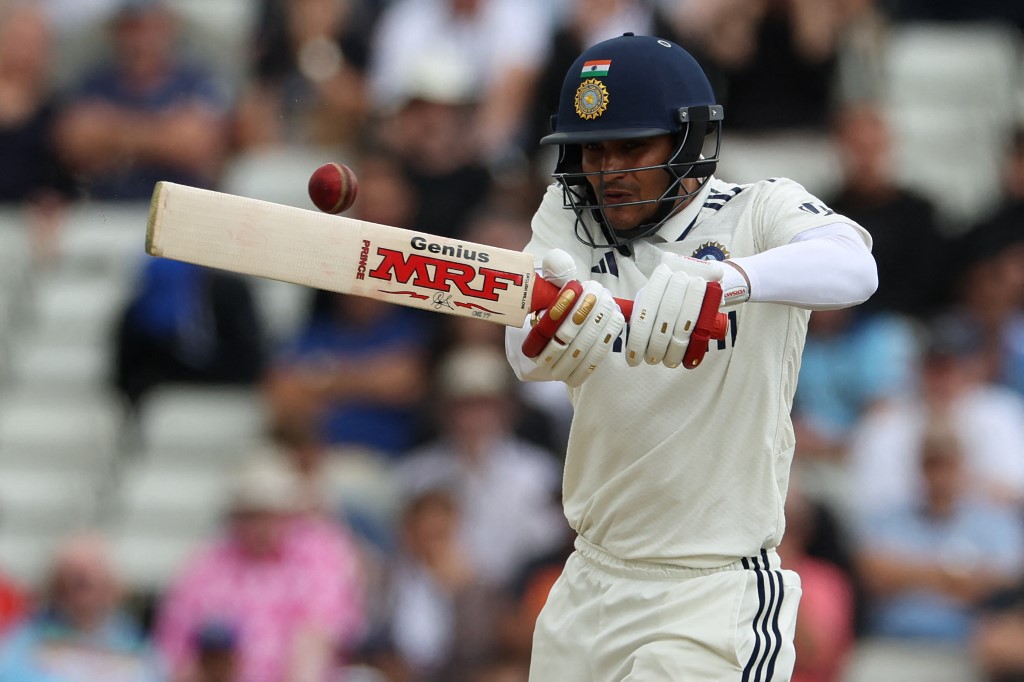 IND vs ENG LIVE Score, 4th Test, Day 4: मैनचेस्टर टेस्ट में इंग्लैंड का शिकंजा, लंच पर भारत 1/2, 310 रन पीछे