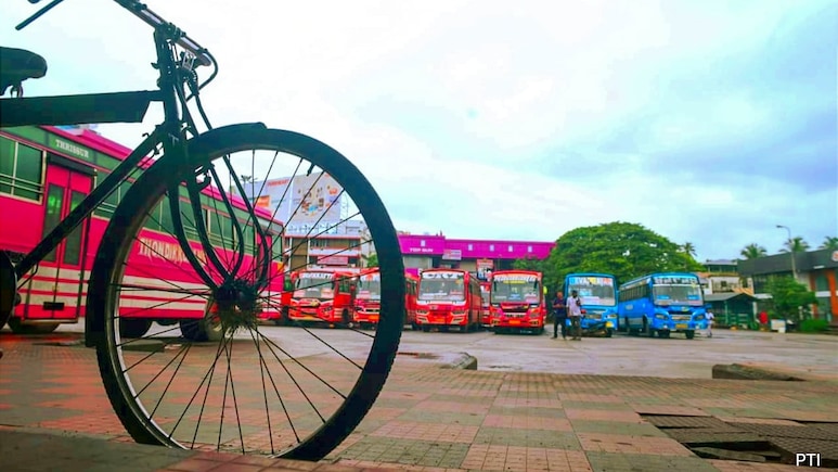 12 फरवरी को भारत बंद का ऐलान... बैंक की हड़ताल, जानें स्कूल समेत क्या बंद है क्या खुला