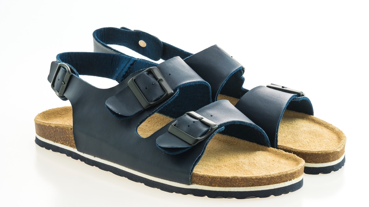 Tips To Style A Collection Of Velcro Sandals And Can Easily Buy From Flipkart 