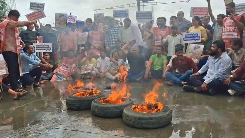 किसानों के मुद्दे पर महाराष्ट्र में 'चक्का जाम' आंदोलन, कांग्रेस नेता बोले- अब ठेकेदार भी आत्महत्या को मजबूर
