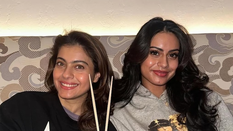 अजय देवगन की बेटी निसा हुई ग्रेजुएट तो खुशी से फूलीं नहीं समाई मां काजोल, भरे स्टेडियम में पड़ी चीख तो...