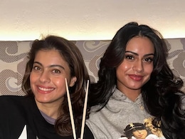अजय देवगन की बेटी निसा हुई ग्रेजुएट तो खुशी से फूलीं नहीं समाई मां काजोल, भरे स्टेडियम में पड़ी चीख तो... अजय देवगन की बेटी निसा हुई ग्रेजुएट तो खुशी से फूलीं नहीं समाई मां काजोल, भरे स्टेडियम में पड़ी चीख तो...