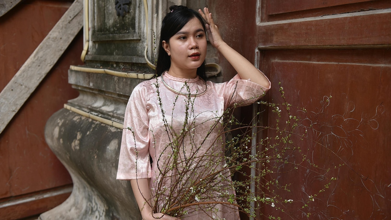 The right sleeves can help you feel confident in your own skin while acctentuating your features;